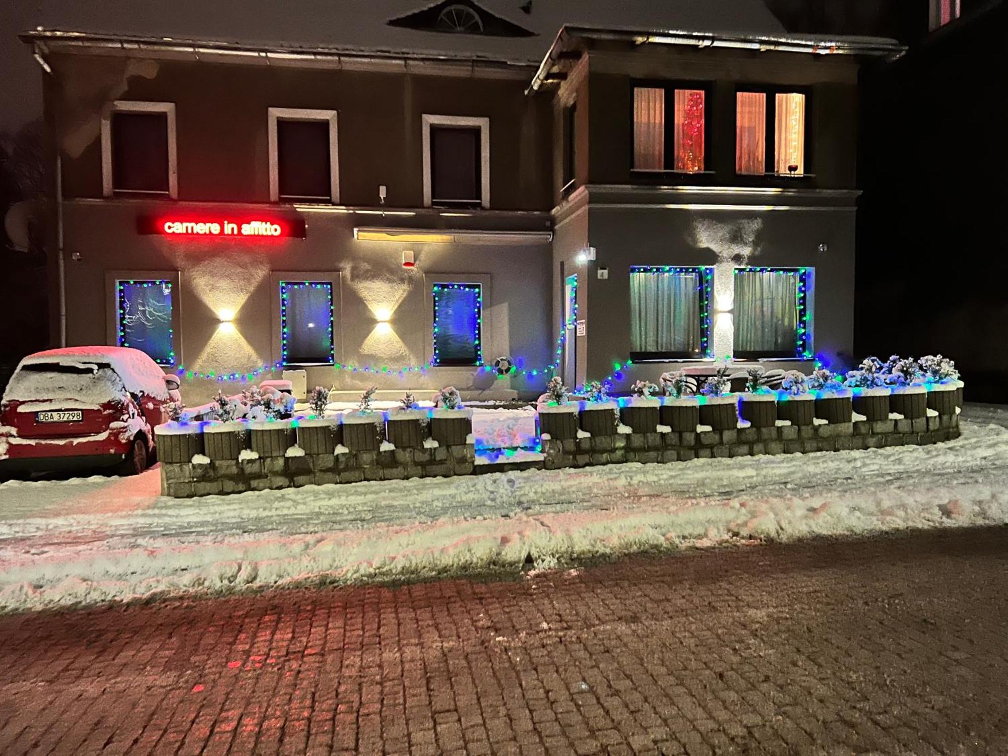 Ratuszowa Noclegi 斯扎瓦诺泽德霍 外观 照片